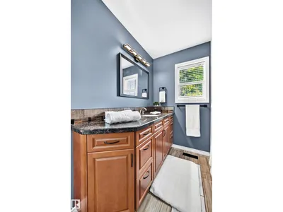 12720 Hudson WY NW NW photo 27