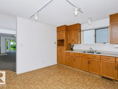 10057 91 AV NW NW photo 20