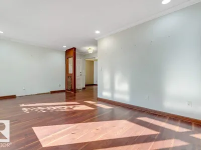 4337 38 ST NW NW photo 17