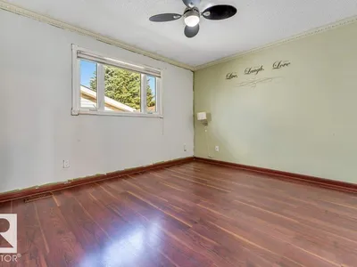 4337 38 ST NW NW photo 25