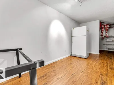 4337 38 ST NW NW photo 39