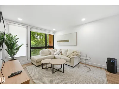 8712 120 ST NW photo 68
