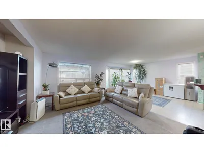 1808 36 AV NW NW photo 13