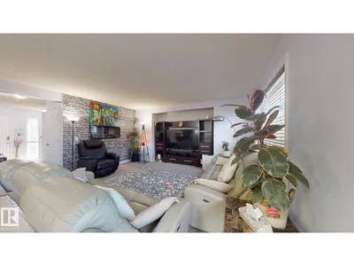 1808 36 AV NW NW photo 11