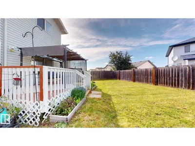 1808 36 AV NW NW photo 32
