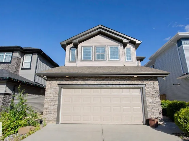8 MEADOWLINK CM, Spruce Grove
