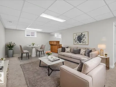 9723 65 AV NW photo 31