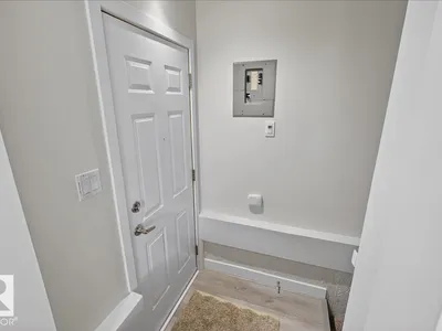 9723 65 AV NW photo 39