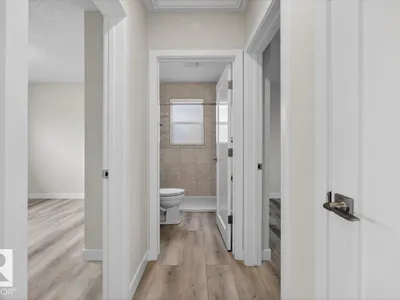 9723 65 AV NW photo 29