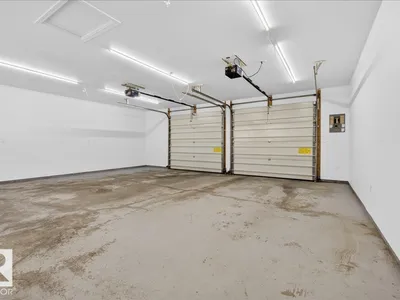 9723 65 AV NW photo 54
