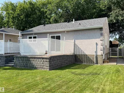 9723 65 AV NW photo 50