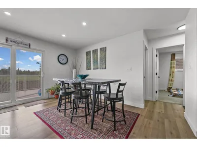 4119 18 AV NW photo 7