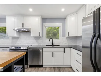 7924 89 AV NW photo 12
