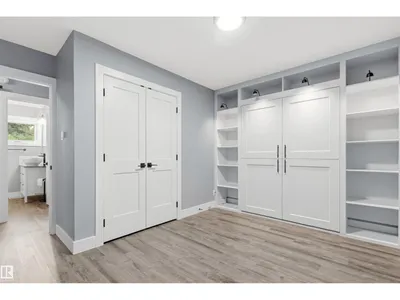 7924 89 AV NW photo 22