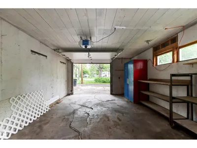 7924 89 AV NW photo 58