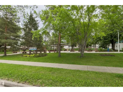 7924 89 AV NW photo 63