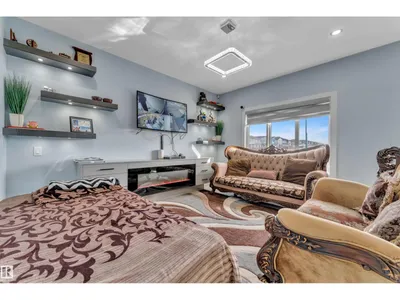 2011 18 AV NW photo 21