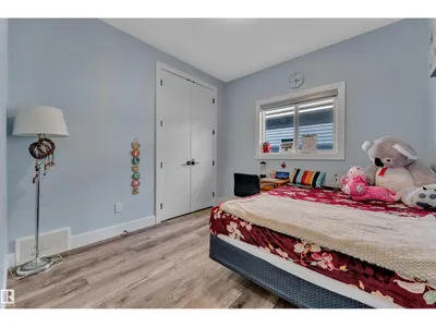 2011 18 AV NW photo 27
