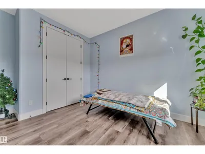 2011 18 AV NW photo 41