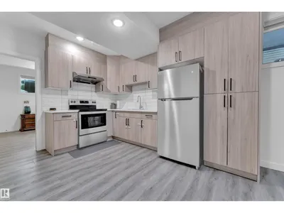 2011 18 AV NW photo 48