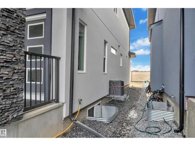 2011 18 AV NW photo 53