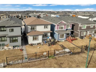2011 18 AV NW photo 58