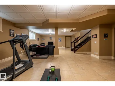 7620 98A AV NW photo 44