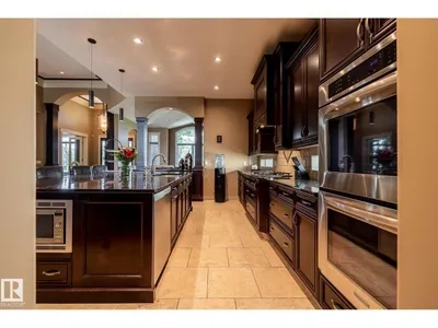 7620 98A AV NW photo 16