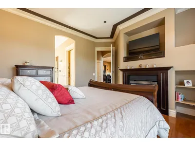 7620 98A AV NW photo 29