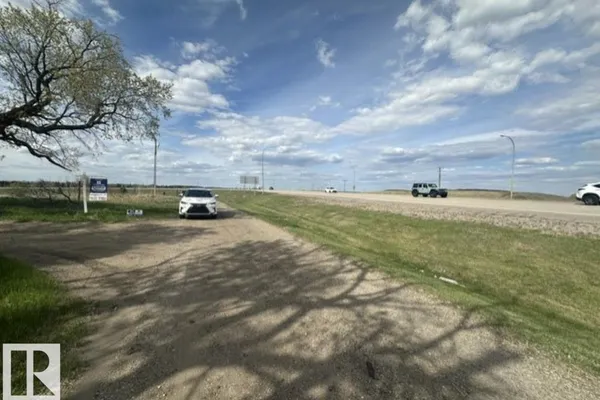 449 JENNIFER HEIL WY photo 3