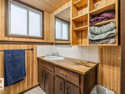 11428 79 AV NW photo 32