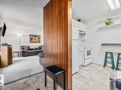 11428 79 AV NW photo 10