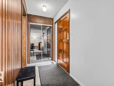 11428 79 AV NW photo 5