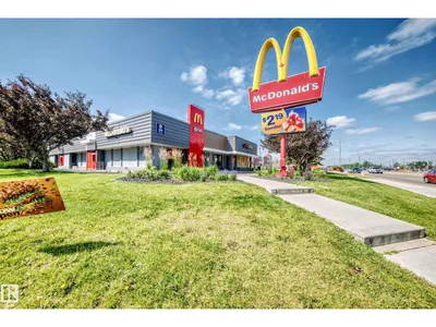 #109 10945 21 AV NW photo 64