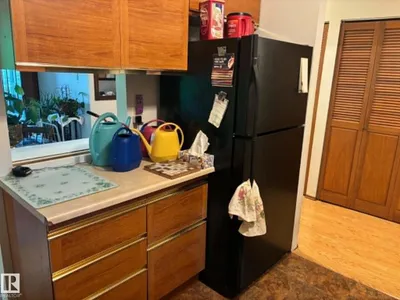 #401 10743 107 ST NW NW photo 14