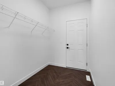 1733 Crossbill LO NW photo 18