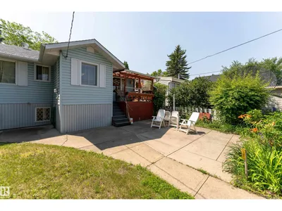 8502 76 AV NW photo 43