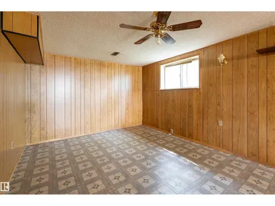 8502 76 AV NW photo 24