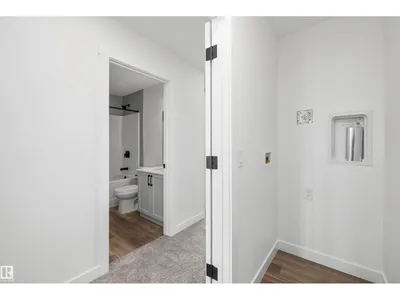 1854 187 ST NW photo 18