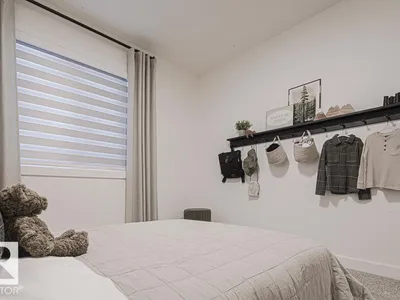 927 17 AV NW photo 34