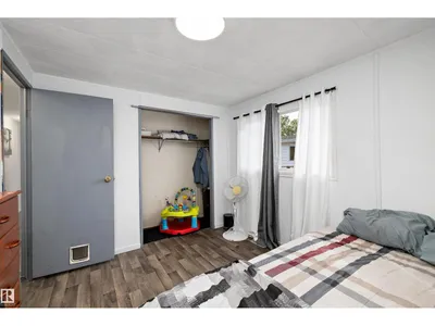 46 Maple TC NW photo 33