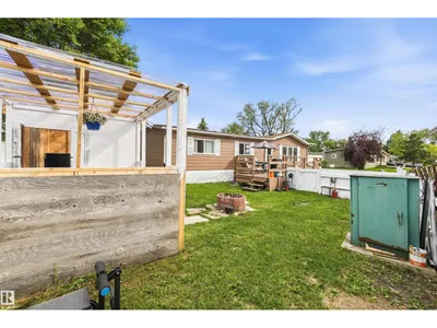 46 Maple TC NW photo 41
