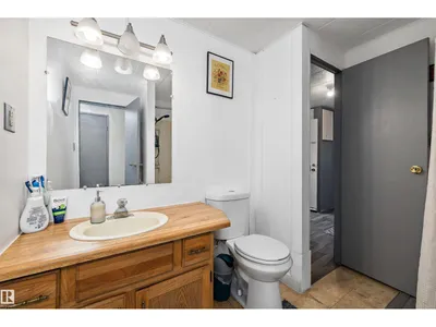 46 Maple TC NW photo 6
