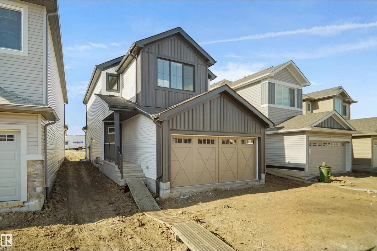 4643 Kinsella LD SW exterior