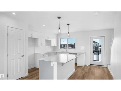 625 176 AV NE photo 11