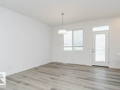 6276 180 AV NW photo 8