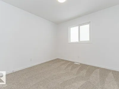 6276 180 AV NW photo 16