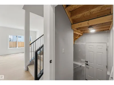 5872 raven CR NW NW photo 4