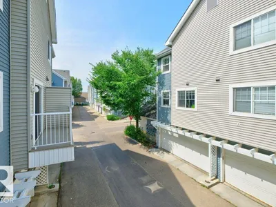 #7 8304 11 AV SW photo 38