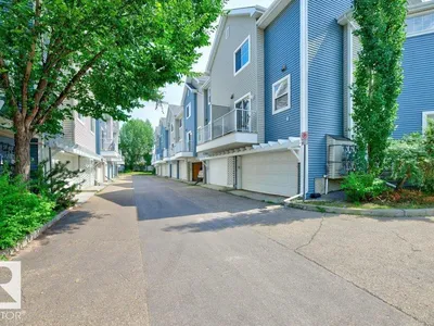 #7 8304 11 AV SW photo 44